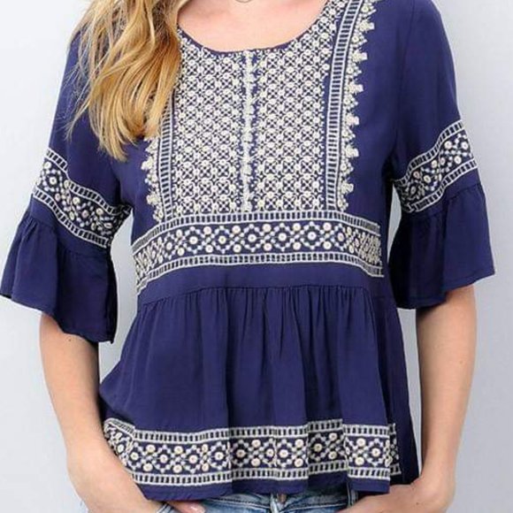 Verte Tops - Vintage Verte Embroidered Top